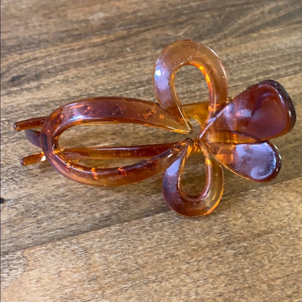 Hair Clip Clamp Unusually Lovely Bow-like